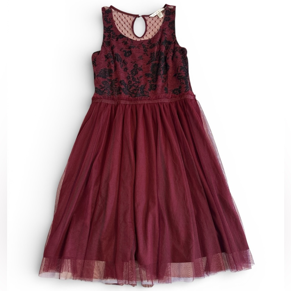 LC Lauren Conrad Black Floral & Wine Tulle Sleeveless Semi Formal Dress Size M